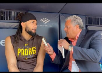 Fernando Tatis Jr.  continuó con su energía en el terreno donde puso a gozar a los fanáticos con sus jonrones y sus bailes en el Yankee Stadium