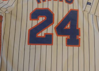 Mets de New York Retiran el Número 24 que Usó Willie Mays.